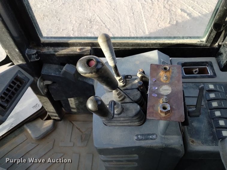 image for item DQ5981 1999 Caterpillar IT28G integrated tool carrier