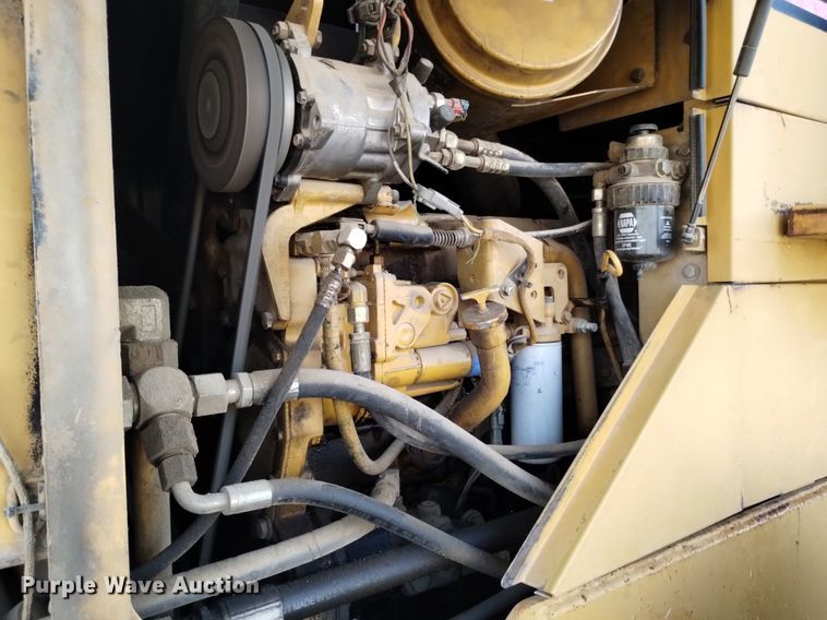 image for item DQ5981 1999 Caterpillar IT28G integrated tool carrier