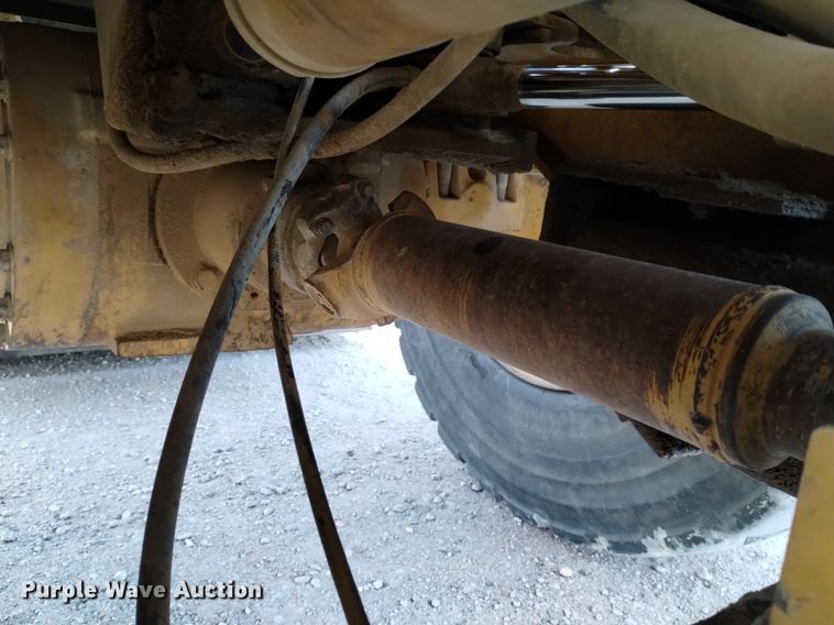 image for item DQ5981 1999 Caterpillar IT28G integrated tool carrier