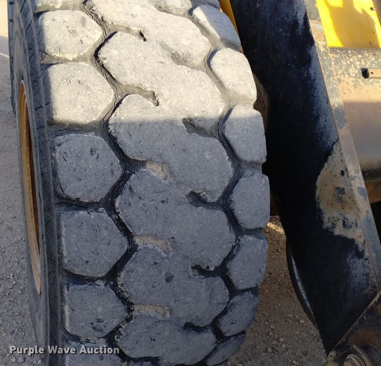 image for item DQ5981 1999 Caterpillar IT28G integrated tool carrier