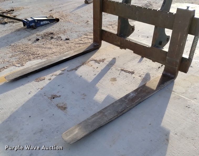 image for item DQ5981 1999 Caterpillar IT28G integrated tool carrier