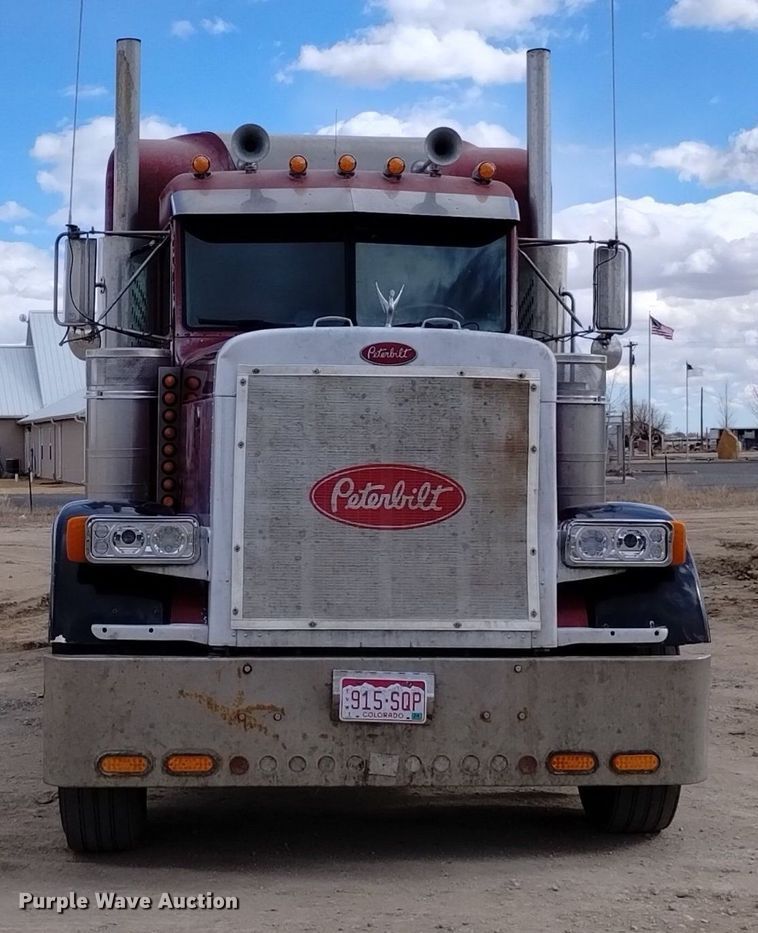 image for item DQ5984 1997 Peterbilt 379 semi truck