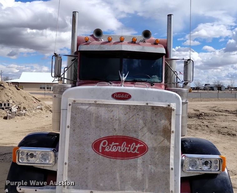 image for item DQ5984 1997 Peterbilt 379 semi truck