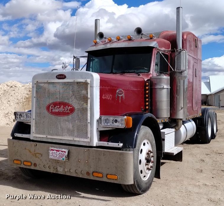 image for item DQ5984 1997 Peterbilt 379 semi truck