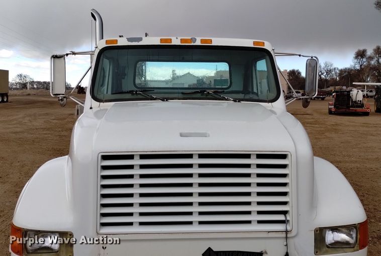 image for item DQ5985 1997 International 4700 utility / service truck