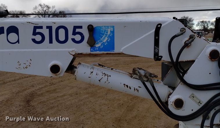 image for item DQ5985 1997 International 4700 utility / service truck