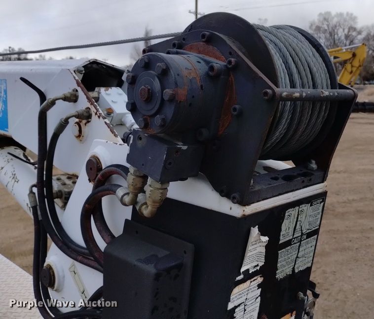 image for item DQ5985 1997 International 4700 utility / service truck