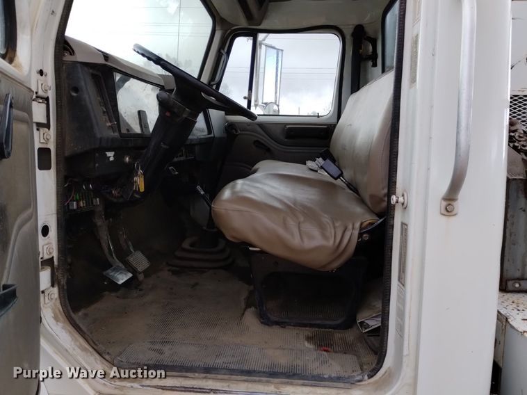 image for item DQ5985 1997 International 4700 utility / service truck