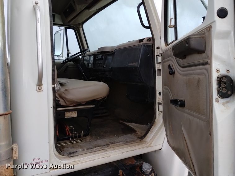 image for item DQ5985 1997 International 4700 utility / service truck