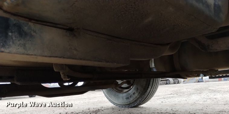 image for item DQ5985 1997 International 4700 utility / service truck