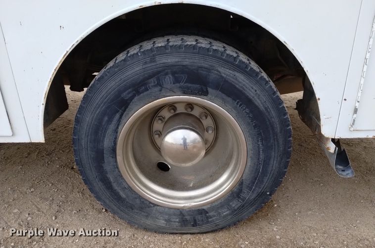 image for item DQ5985 1997 International 4700 utility / service truck