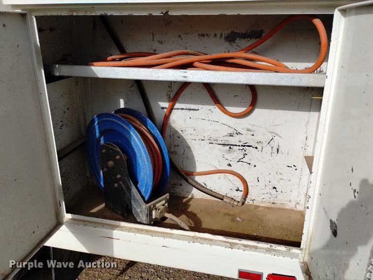 image for item DQ5986 1996 Chevrolet Kodiak  utility / service truck