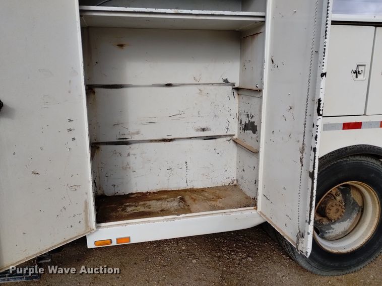 image for item DQ5986 1996 Chevrolet Kodiak  utility / service truck