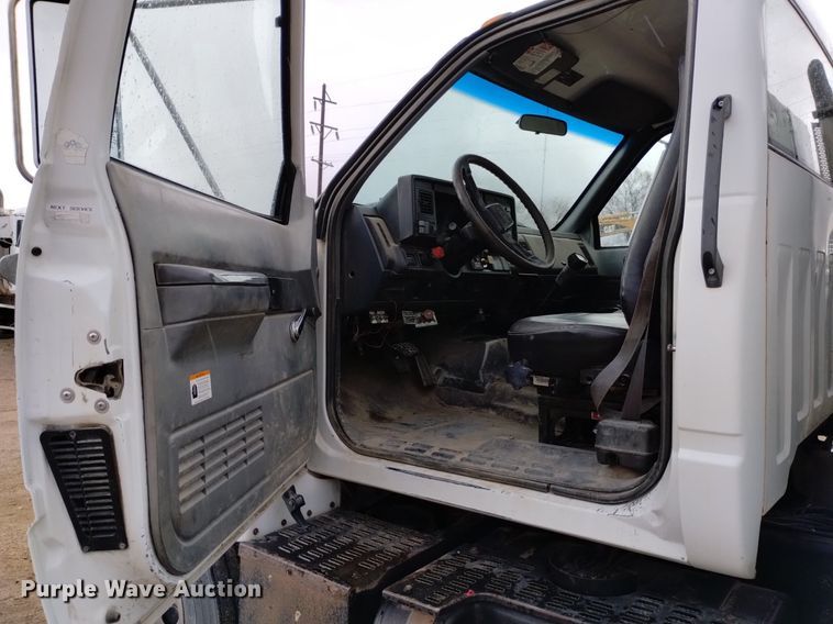 image for item DQ5986 1996 Chevrolet Kodiak  utility / service truck