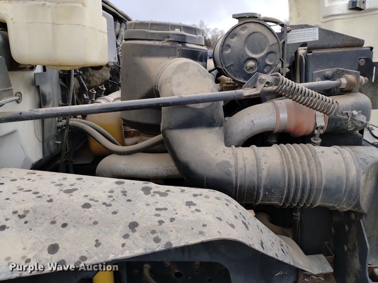 image for item DQ5986 1996 Chevrolet Kodiak  utility / service truck