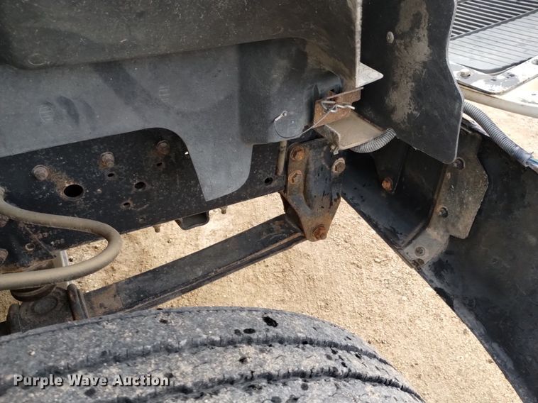 image for item DQ5986 1996 Chevrolet Kodiak  utility / service truck