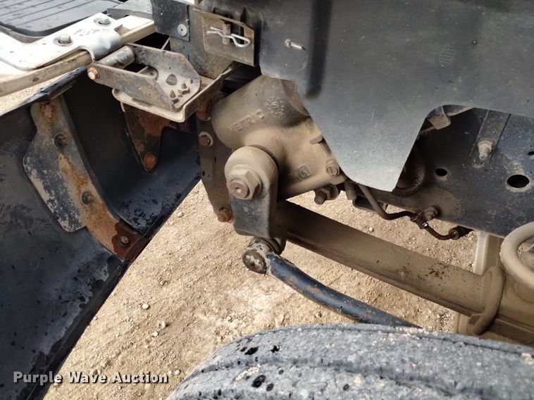 image for item DQ5986 1996 Chevrolet Kodiak  utility / service truck