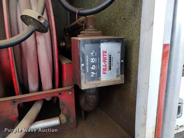 image for item DQ5988 1990 Ford L9000 fuel truck