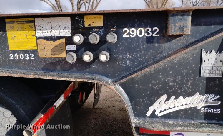 image for item DQ5990 2002 Trail King TK70HT-482 drop deck equipment trailer