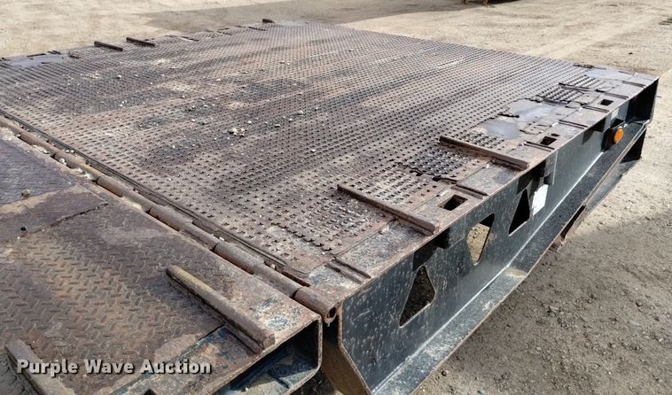 image for item DQ5990 2002 Trail King TK70HT-482 drop deck equipment trailer