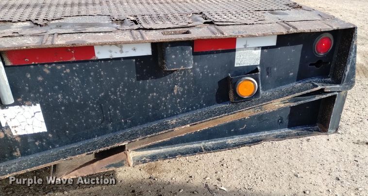 image for item DQ5990 2002 Trail King TK70HT-482 drop deck equipment trailer