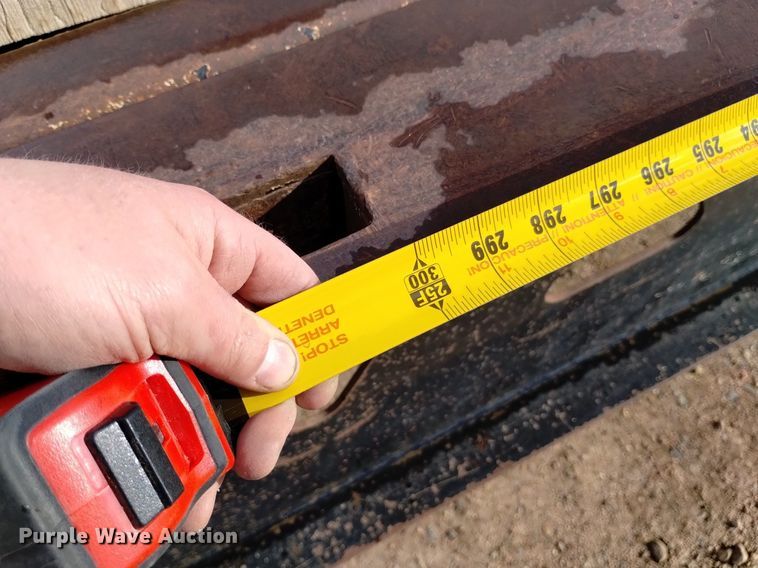 image for item DQ5990 2002 Trail King TK70HT-482 drop deck equipment trailer