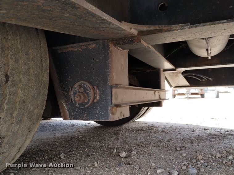image for item DQ5990 2002 Trail King TK70HT-482 drop deck equipment trailer