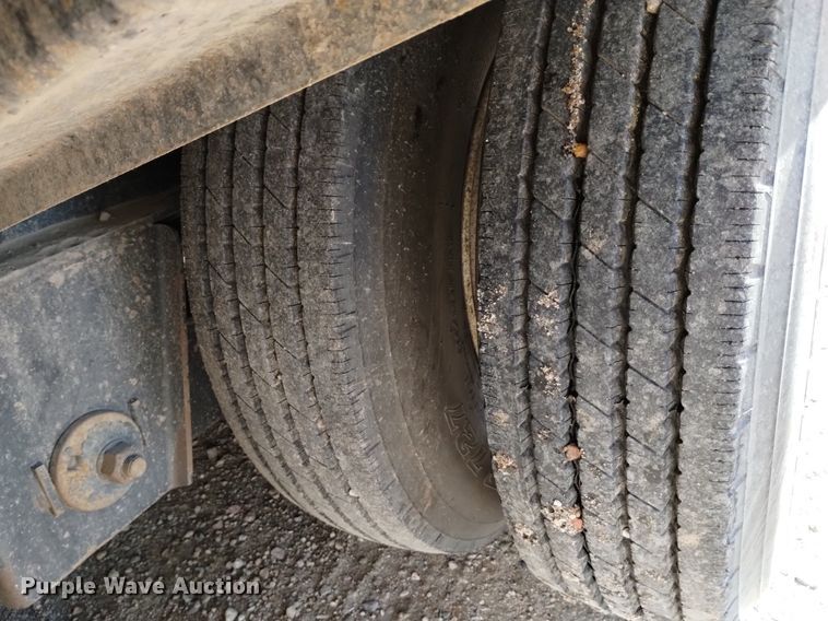 image for item DQ5990 2002 Trail King TK70HT-482 drop deck equipment trailer