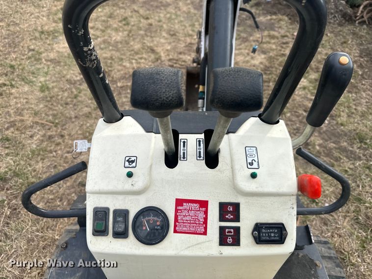 image for item DQ6343 2019 Bobcat E10 mini excavator