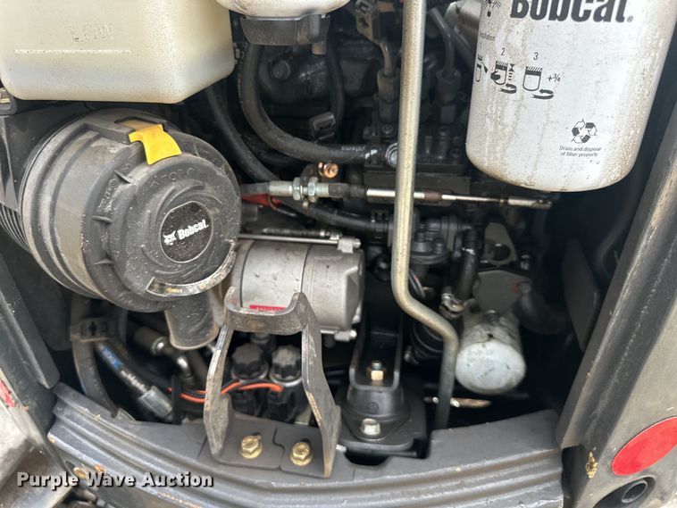 image for item DQ6343 2019 Bobcat E10 mini excavator