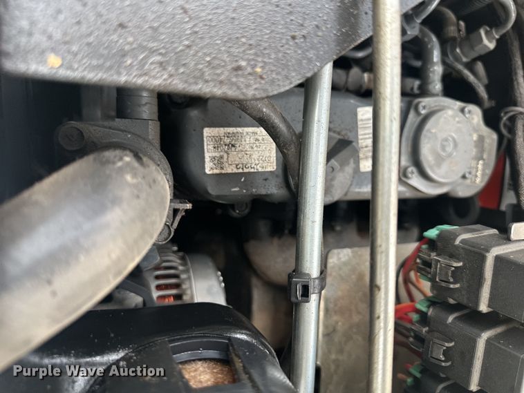 image for item DQ6343 2019 Bobcat E10 mini excavator