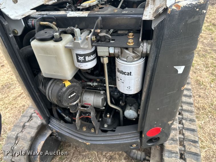 image for item DQ6343 2019 Bobcat E10 mini excavator