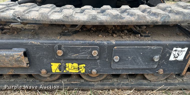 image for item DQ6343 2019 Bobcat E10 mini excavator