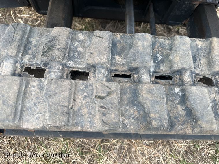 image for item DQ6343 2019 Bobcat E10 mini excavator