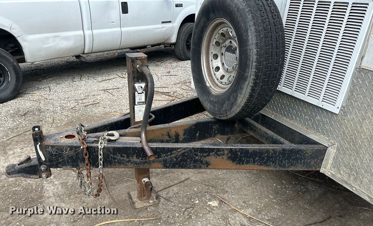 image for item DQ6348 2015 Lark concrete foam leveling trailer