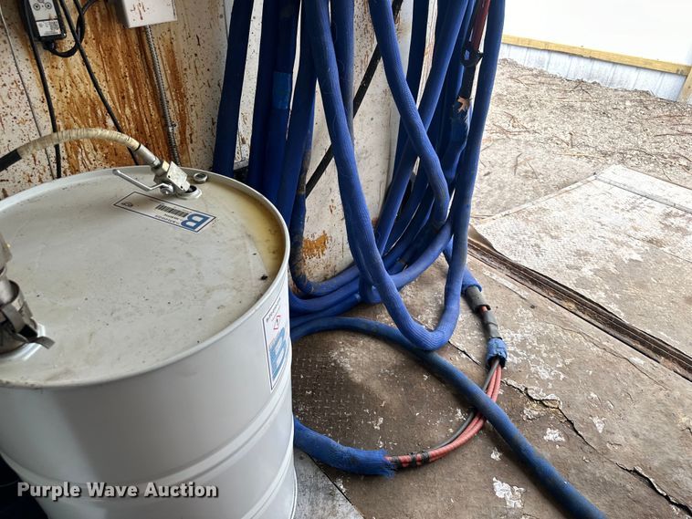 image for item DQ6348 2015 Lark concrete foam leveling trailer