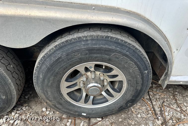 image for item DQ6348 2015 Lark concrete foam leveling trailer