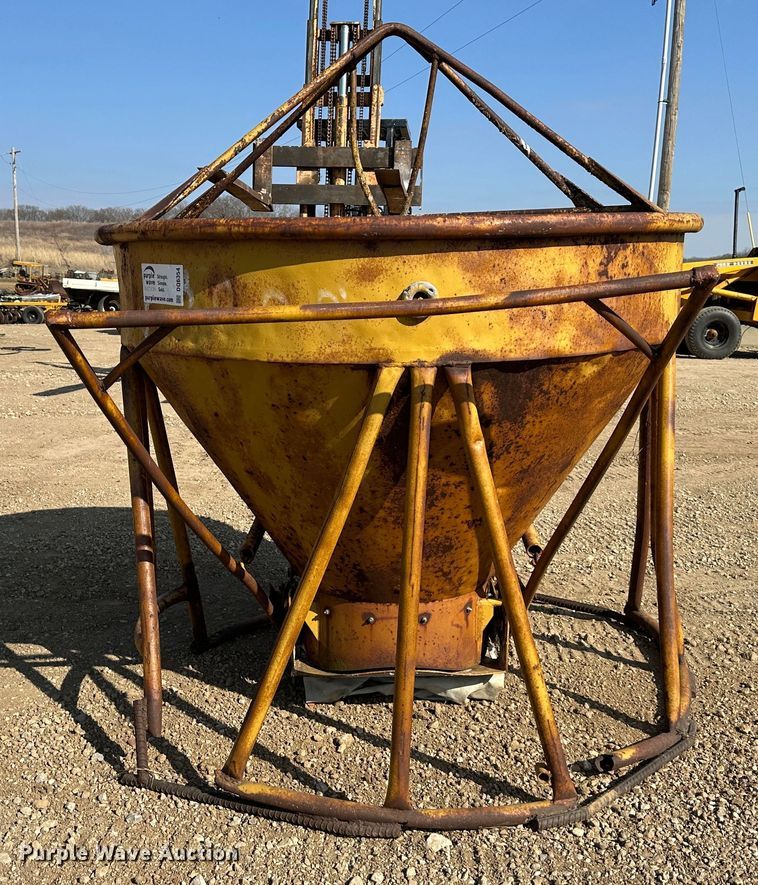 image for item DQ6355 Garbro  concrete equipment