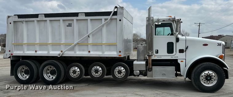 image for item DQ6360 2010 Peterbilt  365  dump truck