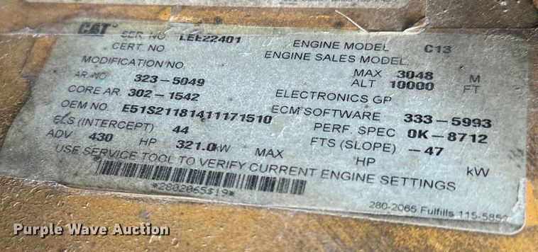 image for item DQ6360 2010 Peterbilt  365  dump truck