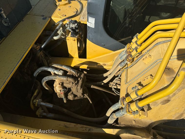 image for item DQ6744 2007 Komatsu  PC400LC excavator