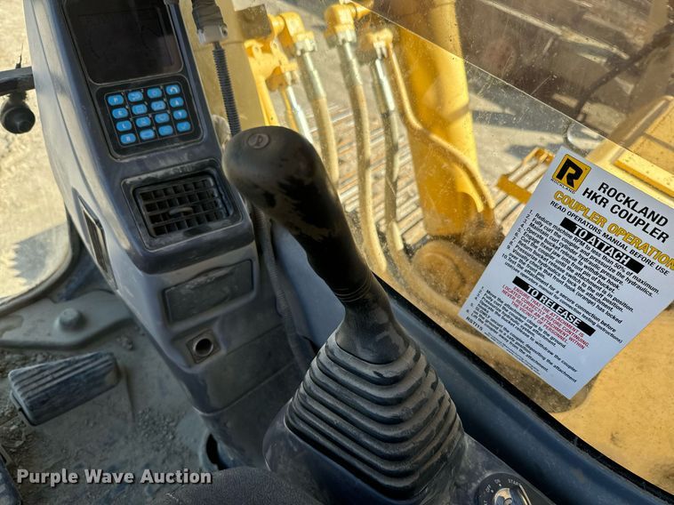 image for item DQ6744 2007 Komatsu  PC400LC excavator