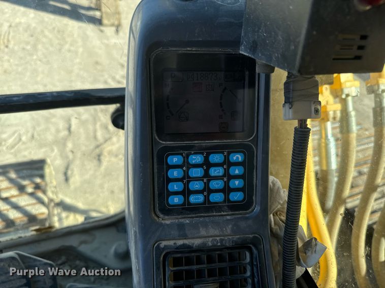 image for item DQ6744 2007 Komatsu  PC400LC excavator