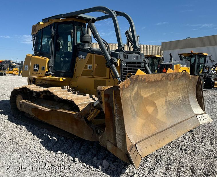 image for item DQ6745 2011 John Deere 850K WT dozer