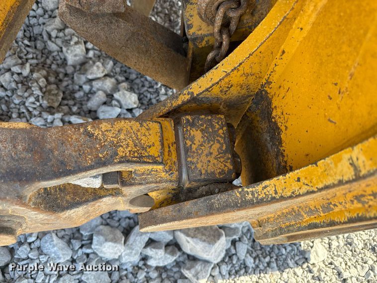 image for item DQ6745 2011 John Deere 850K WT dozer