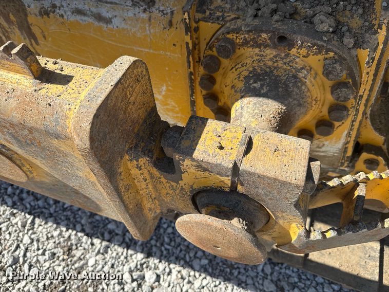 image for item DQ6745 2011 John Deere 850K WT dozer