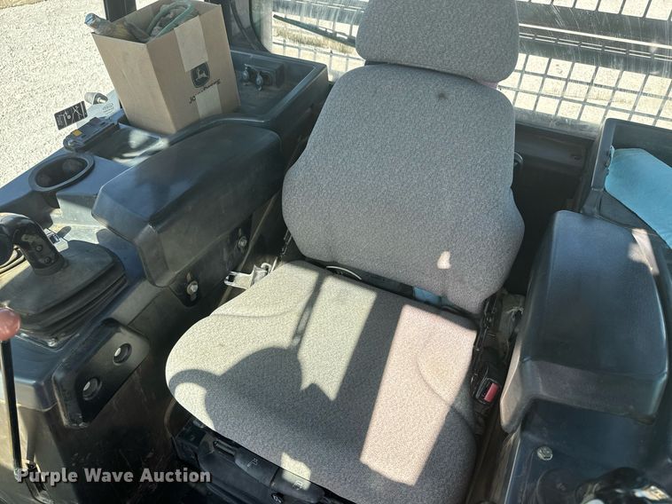 image for item DQ6745 2011 John Deere 850K WT dozer