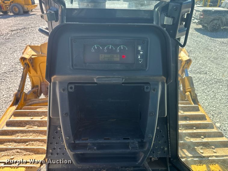 image for item DQ6745 2011 John Deere 850K WT dozer