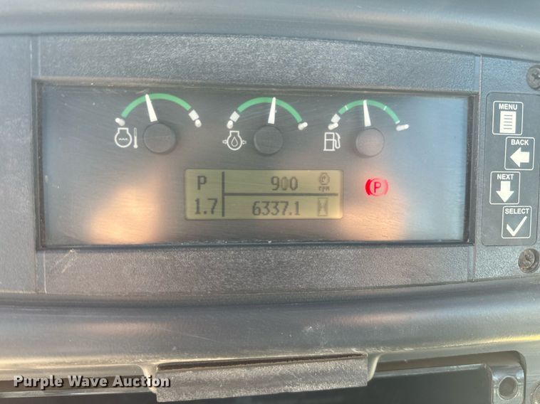 image for item DQ6745 2011 John Deere 850K WT dozer