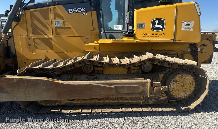 image for item DQ6745 2011 John Deere 850K WT dozer